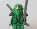 Lloyd ZX (Green Ninja) avec Armure et double épée – LEGO Ninjago